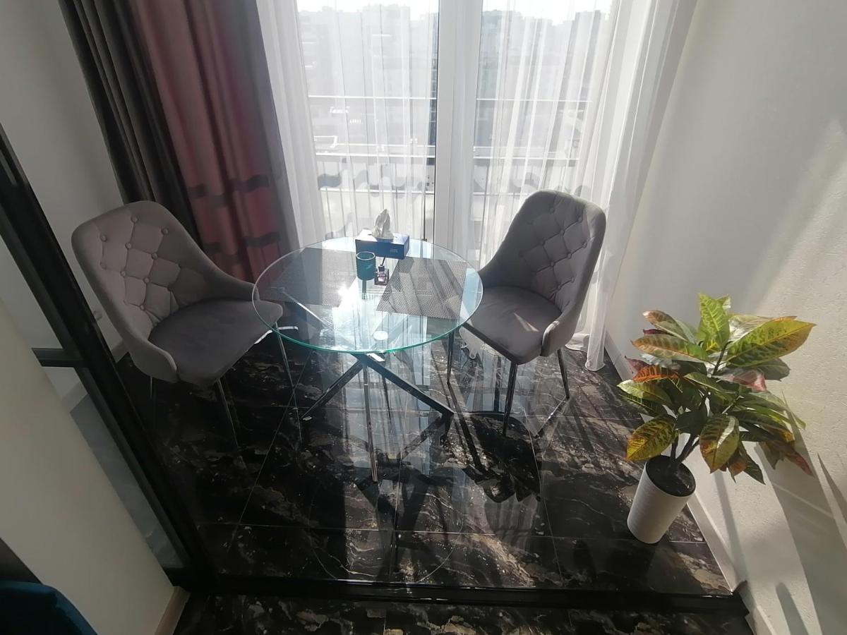 Ferienwohnung Новобудова Сам Центр Вул Шевченка 60 Оперний 10Хв Lemberg Exterior foto